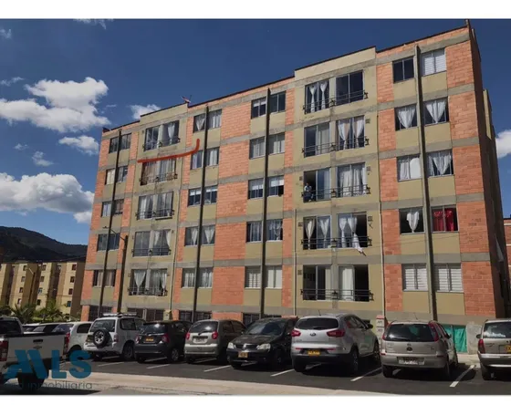 Apartamento En Venta En El Retiro Edificio El Cipr...(mls#255507)