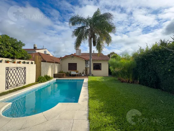 Venta Casa 7 Ambientes Jardín Pileta Quincho San Isidro
