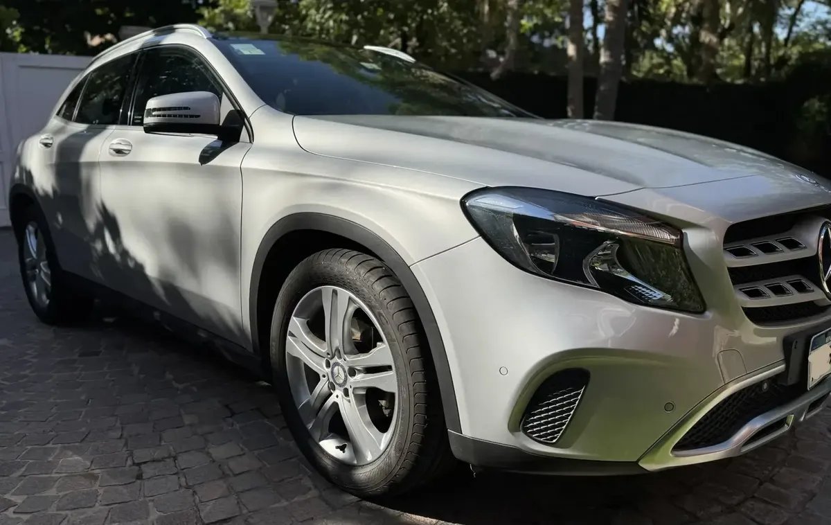 Mercedes-Benz GLA Class 1.6 GLA200 Urban 156 hp