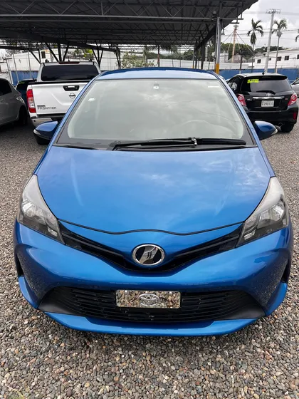 Toyota Vitz Japonés