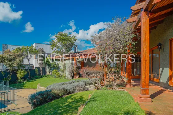 Acogedora Casa Estilo Colonial