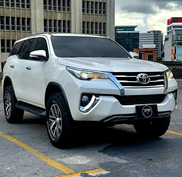 Toyota Fortuner Vx.r V6