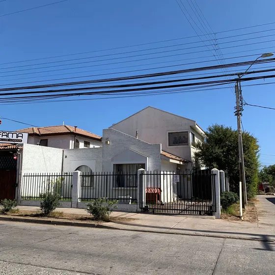 Increible Casa De 170 M2 Para Uso Comercial En Jose Joaquin 