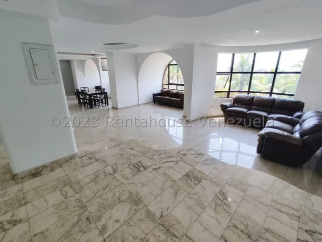  *jl/ Tu  Nuevo Hogar Espera! Apartamento Amoblado De Dos Niveles En Venta El Pedregal Barquisimeto  Lara, Venezuela /josé  López/ #  25-12335  /  6 Dormitorios  7 Baños  397 M² 