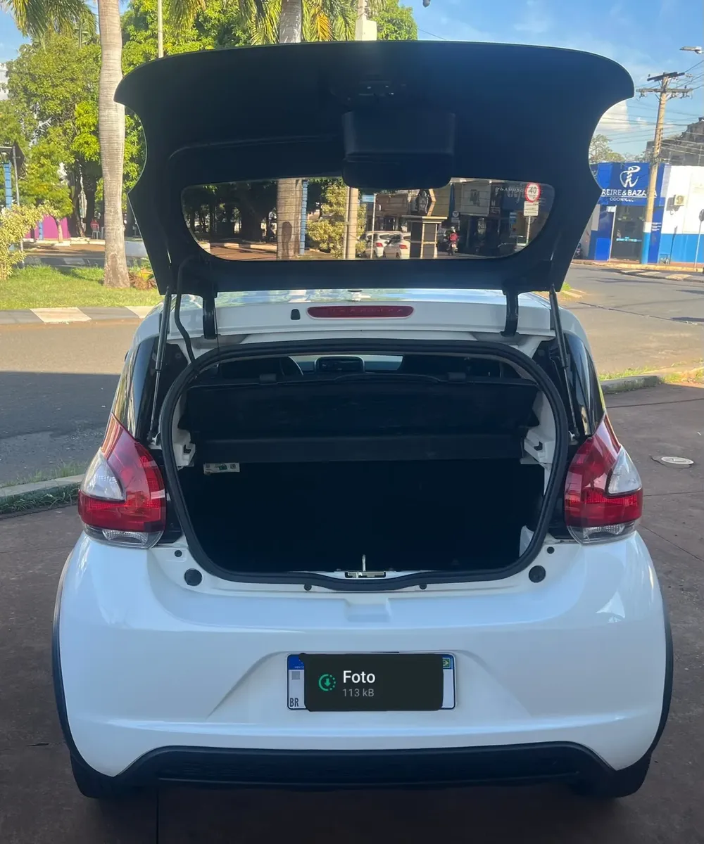 Fiat Mobi 2023 1.0 Like Flex 5p — foto 5