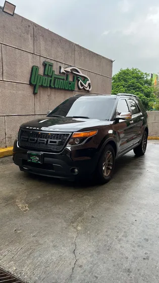 Ford Explorer Xlt