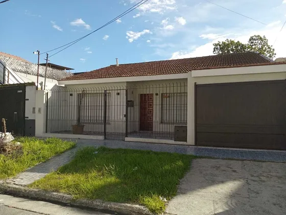 Casa Chalet  En Alquiler En Quilmes Oeste, Quilmes, G.b.a. Zona Sur