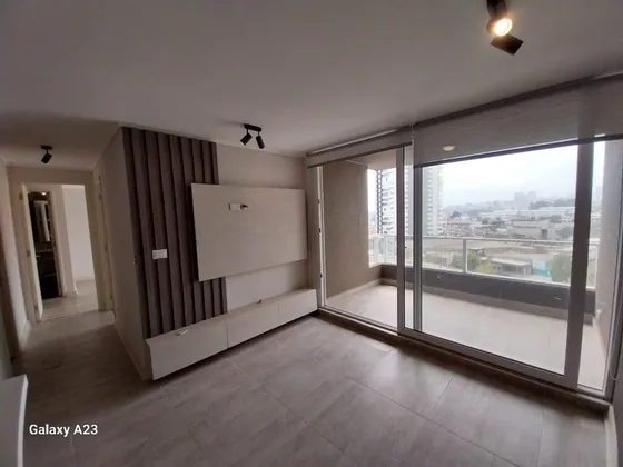 Departamento En Arriendo Con Vista Parcial Al Mar