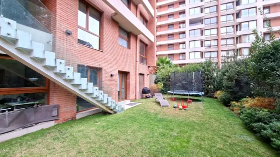 Duplex Jardin Del Este 4d/4b+servcios+sala Estar, Vitacura