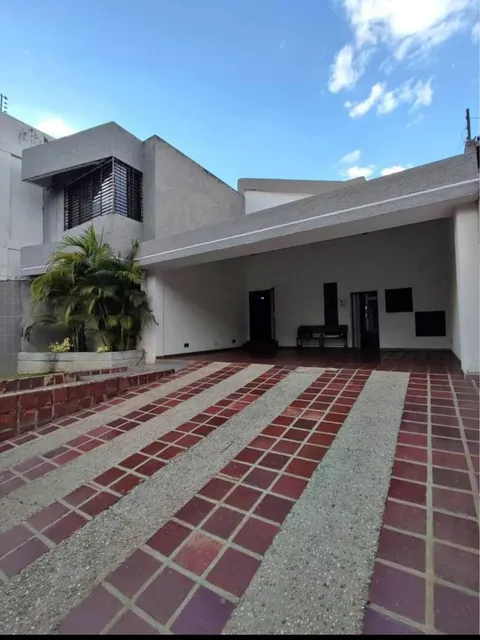 Casa En La Trigaleña 2 Pisos En  Calle Abierta Con Fácil Acceso A Las Principales Vías De La Ciudad Y Comercios  Jp