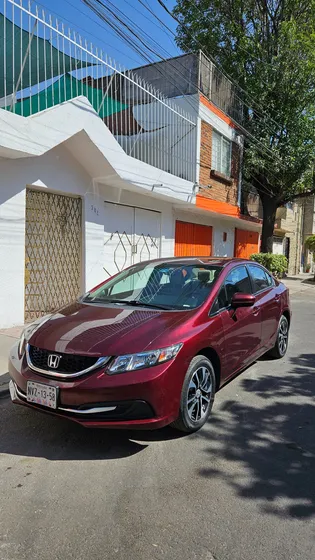 Honda Civic 1.8 Lx Sedan L4 . At