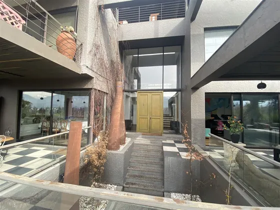 Preciosa Casa En Venta De 6 Dorm, 6 Baños En Lo Barnechea
