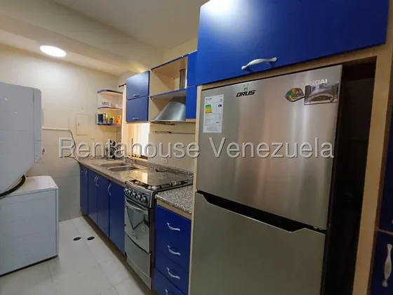 Comodo Apartamento Por Su Ubicacion Y Su Cercania A La Montaña, Te Ofrece Un Clima Fresco Y Agradable. Situado En Un Piso Alto, Que Te Brinda Una Impresionante Vista Panoramica. 
