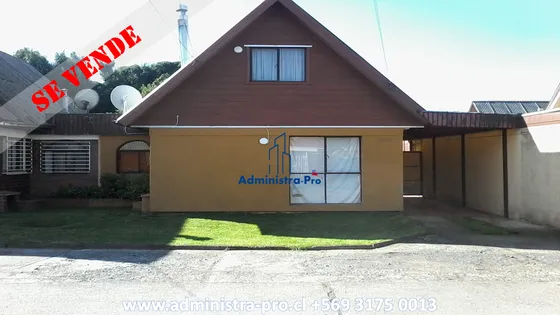 Casa Con Amplio Patio Y Bodega,  A Pasos De J Carrera