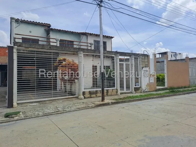 Se Vende Amplia Casa Dúplex Urb La Ciudadela, Cagua 25-20140 Hc