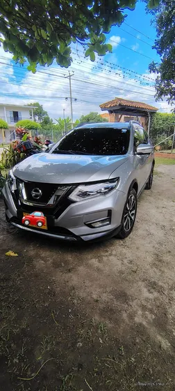 Nissan X-trail 2.5 Exclusive