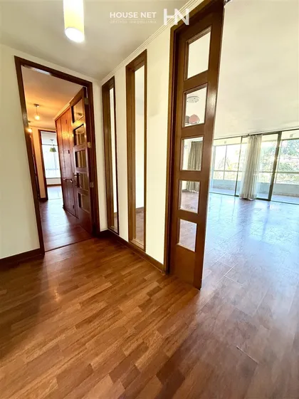 Departamento En Arriendo De 3 Dorm. En Las Condes