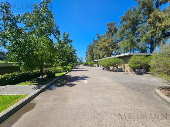 3 Amb En Alquiler Pb Con Jardín Y Dos Baños Completos En Bosque Alto Pilar