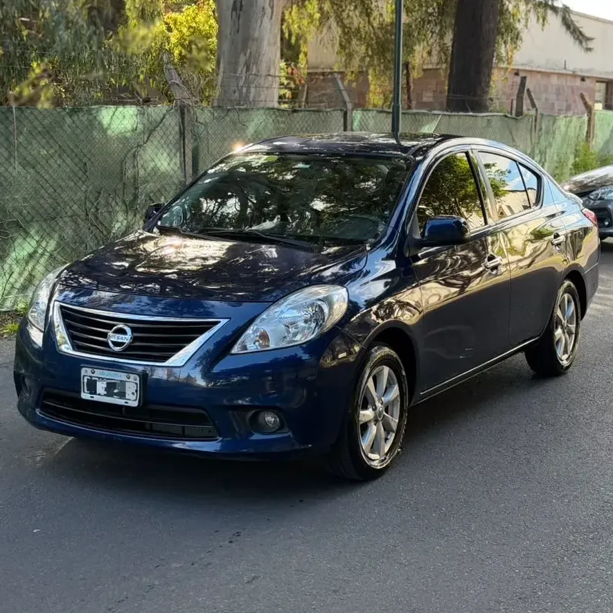 Nissan Versa 1.6 Acenta At