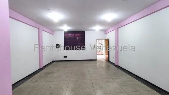 Local Comercial En Alquiler En Barquisimeto Crr 23 Con Amplios Espacios En Optimas Condiciones Cod 25 23071 Comunicate Soy Gabi Irastorza                                                               