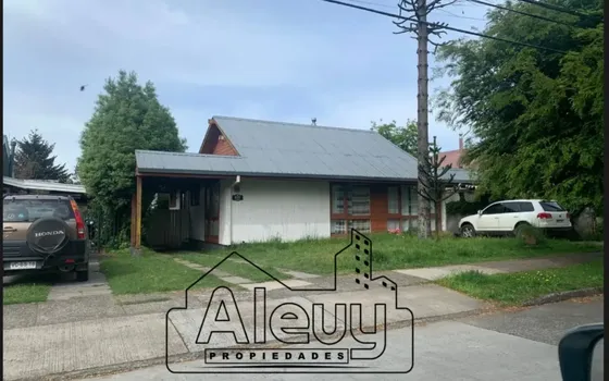 Casa De 157 M2, 3d 2b,con Cabaña, Isla Teja, Valdivia