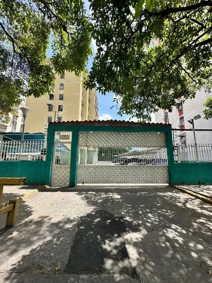 En Alquiler Apto Semi Amoblado Urb Base Aragua Maracay. Solo Cliente Directo