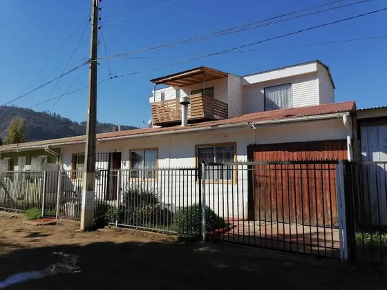 Casa A 2 Cuadras De La Playa Grande De Laguna Verde