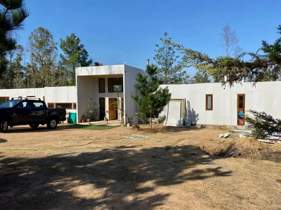 Venta Casa En Condominio Palmas De Algarrobo 5 Dor. 3 B.