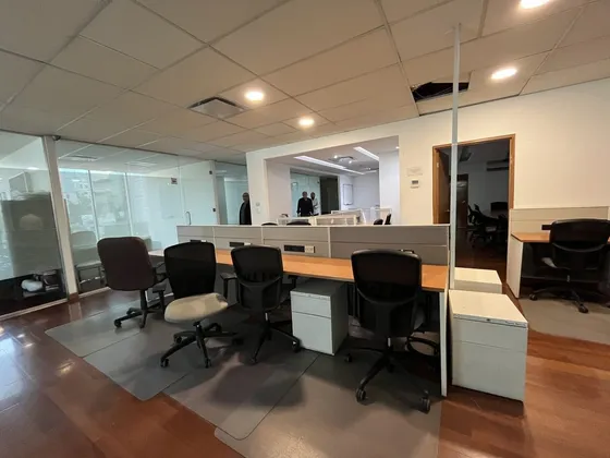 Oficina Acondicionada De 321 M² En Interlomas - ¡lista Para Usar!