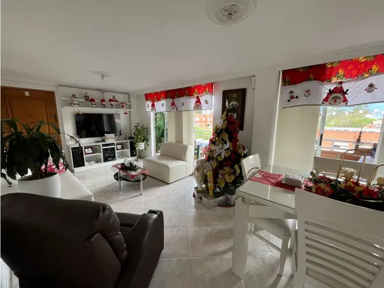 Apartamento En Excelente Ubicación De Envigado