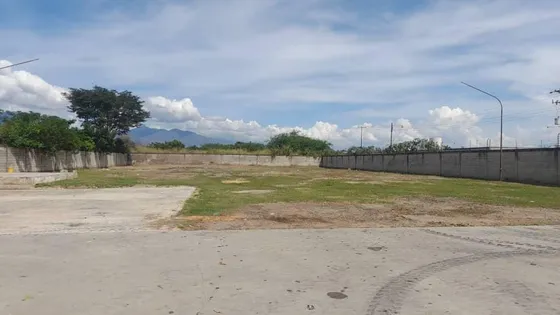 (hl28) Alquilo Galpon En La Zona Industrial El Tigre Guacara