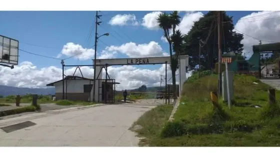 Se Vende Terreno 872m2 El Junquito 2951