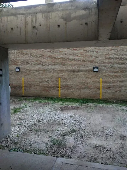 Cochera En Esc.-centro