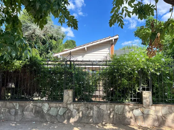 Casa De Un Ambiente En Jose C. Paz