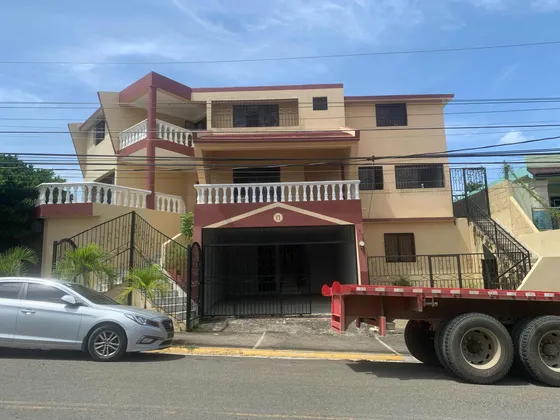Casa Con Local Comercial En Venta En Las Antillas