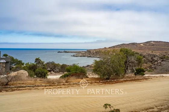 Terreno En Exclusivo Condominio Algamar