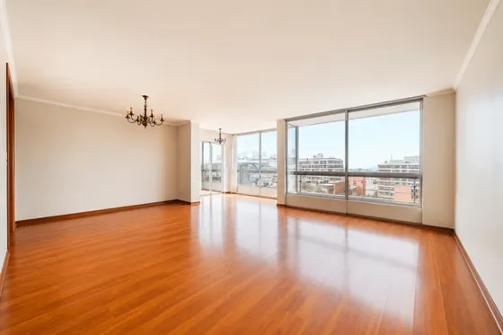 Oportunidad - Amplio Departamento - Plaza Las Lilas