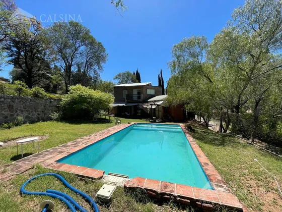 Casa - Lomas Oeste
