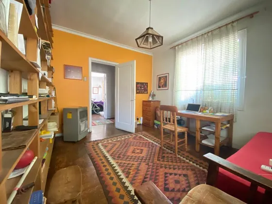 Casa En Venta De 4 Dorm. En Ñuñoa