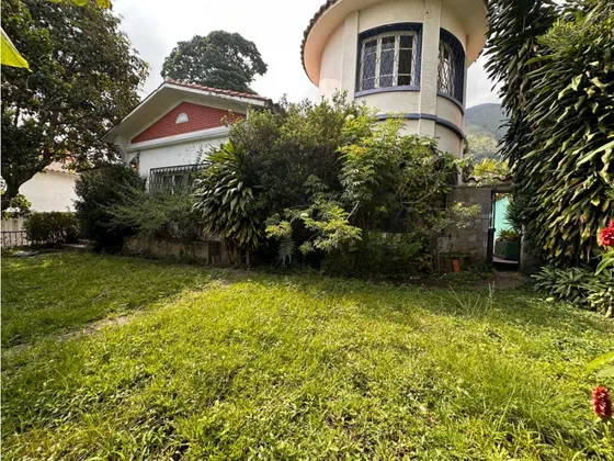 Se Vende Casa/terreno 695m2. Altamira