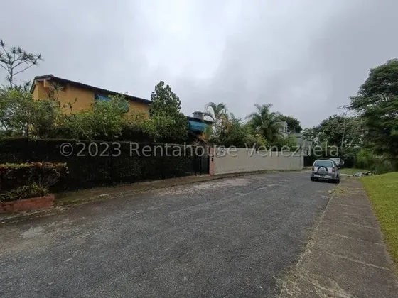 Casa En Venta La Lagunita Country Club 26-18225 Ac