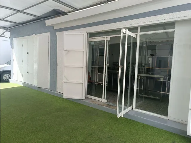 Espectacular Casa Comercial En Plena Avenida 550 Mts San Bernardino