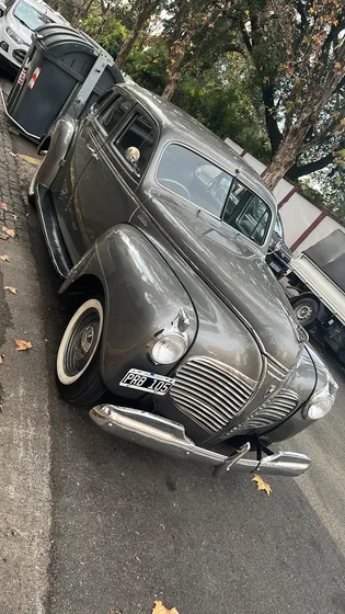 Plymouth Special Deluxe