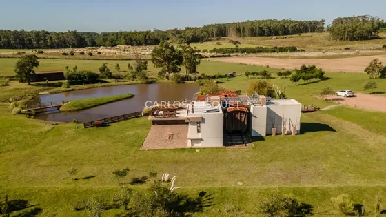 Chacra En Venta De 5.3 Has. En Pirapolis