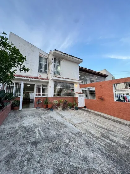 Casa En Venta En San Diego Valle De Oro Gz