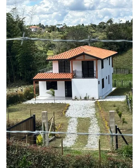 Linda Finca En Venta Marinilla Nueva Para Estrenar 