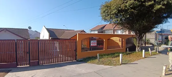 Casa, Potencial Comercial Peñuelas Alto, Frente Unimarc Tsbs