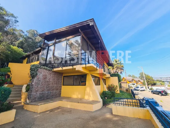 Tradicional Casa En Miraflores. Vista Al Mar Y Sporting!