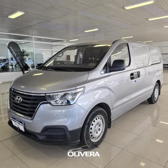 Hyundai H1 Furgon 2as 2.4