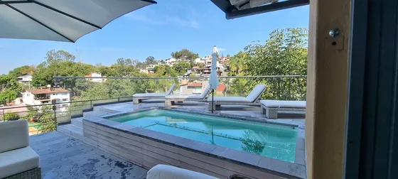Casa En Venta Con Vista Al Lago.